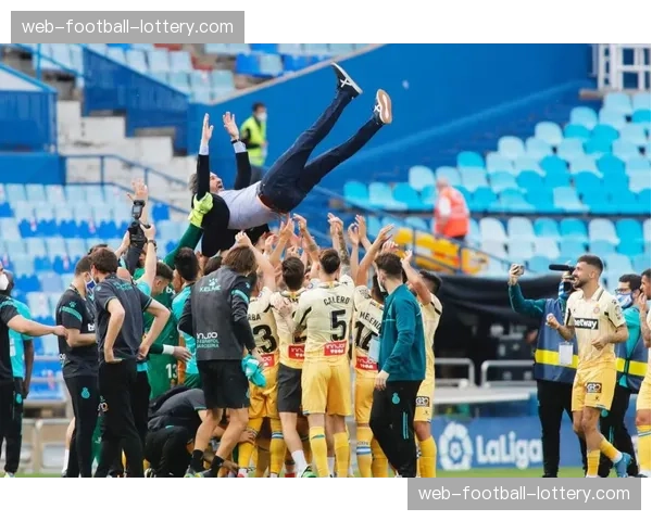 “特写:科纳特门线解围后怒吼,激励安菲尔德球场气氛” “特写:科纳特门线解围后怒吼,激励安菲尔德球场气氛”